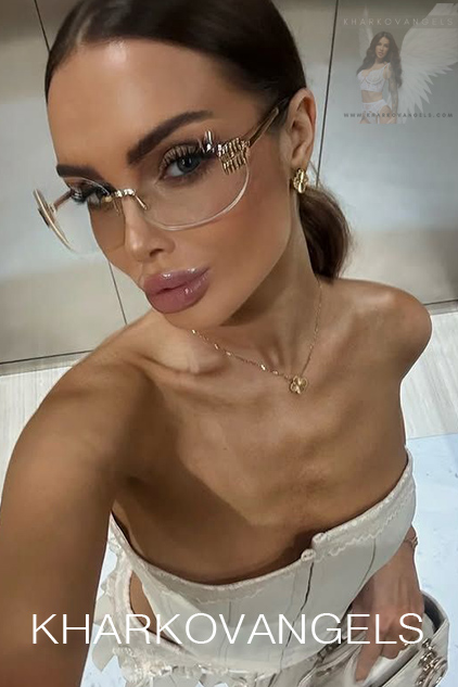 mia, Travel Escort from Kharkovangels